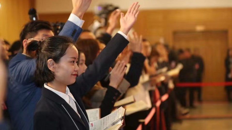 開啟！河南省十三屆人大三次會議舉行首場代表通道