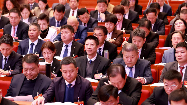 省十四屆人大二次會議代表所提89件議案、1185件建議均